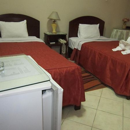 Hotel Suite Plaza Τρουχίλο Εξωτερικό φωτογραφία